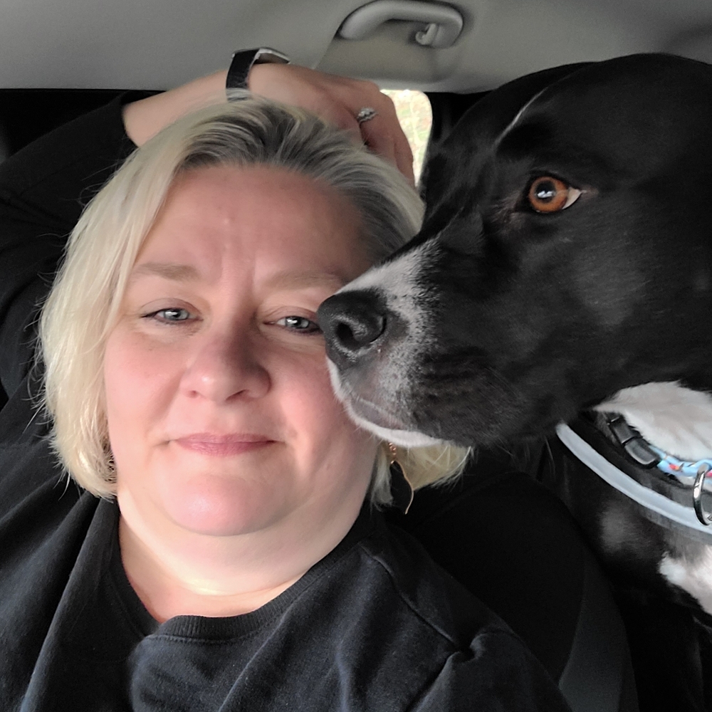 Meet your Posher, Angela